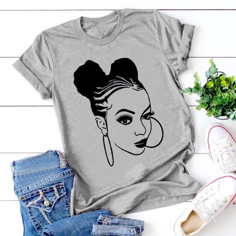 T shirt “sexy hoops and lashes”